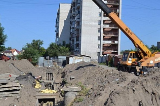 Из-за ремонтов теплосетей ограничат горячее водоснабжение части домов в Барнауле и движение транспорта на улице Глушкова