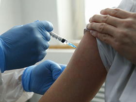 В Алтайский край поступила новая партия вакцины против коронавирусной инфекции для детей и подростков «Спутник-М»