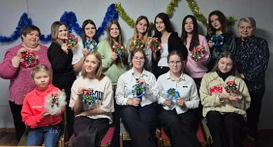 Новогоднее волшебство своими руками:  в барнаульских ТОС проходят творческие мастер-классы 