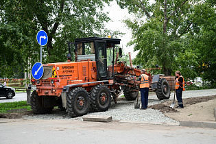 В Барнауле завершают текущий ремонт тротуаров