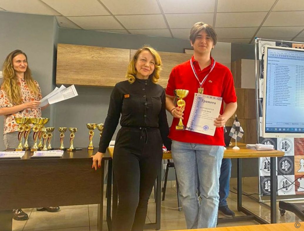 Барнаульский шахматист завоевал две золотые медали на студенческом первенстве Сибири 