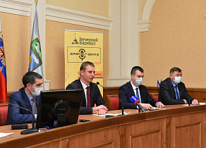 Синхронизацию работ по ремонту дорожной и коммунальной инфраструктуры обсудили в Барнауле