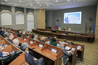 В администрации Барнаула прошло еженедельное аппаратное совещание 
