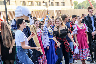 Барнаул отмечен дипломом за поддержку парада российского студенчества 