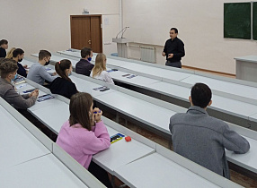 В Барнауле проводят встречи со студентами по вопросам профилактики наркомании, экстремизма и терроризма