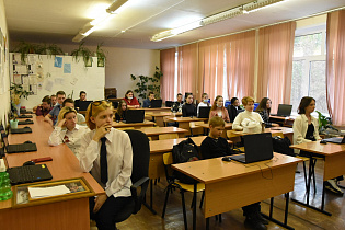 Преподаватели АлтГТУ проводят для школьников Алтайского края «Уроки цифры» 