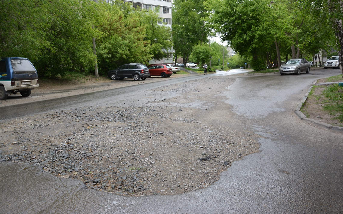 В Ленинском районе Барнаула контролируют восстановление благоустройства  после аварийных работ на теплосети БАРНАУЛ :: Официальный сайт города