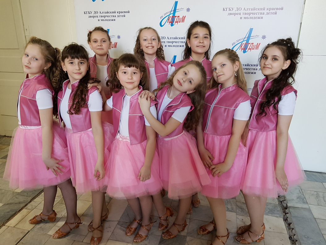 В Барнаульском парке «Солнечный ветер» пройдет отчетный концерт детской музыкальной группы «Выше неба»