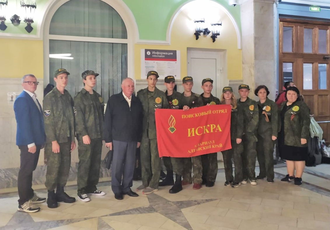 Отряд «Искра» отправился в экспедицию по поиску красноармейцев, погибших во время Великой Отечественной войны