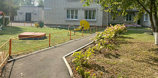 В детских садах Центрального района Барнаула продолжают благоустройство территорий