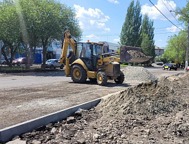 В рамках дорожного нацпроекта в Барнауле идет ремонт на улицах Германа Титова, Лазурной и Просторной 
