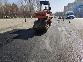 В Барнауле продолжается текущий ремонт дорог