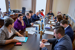 На заседании Совета Общественной палаты города Барнаула обсудили профориентацию школьников