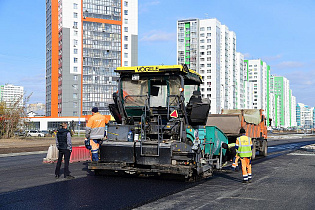 Подрядчики завершают основные работы по строительству дорог в Барнауле