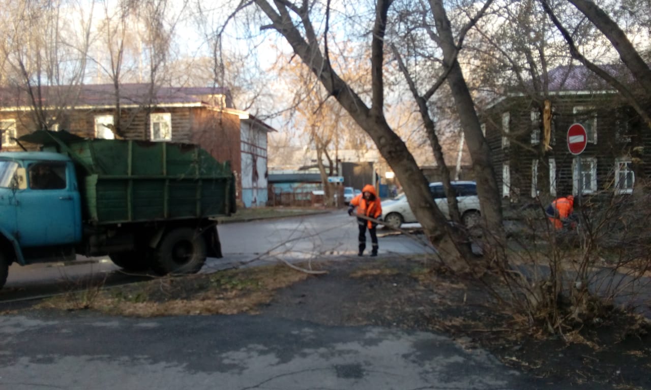 Последствия непогоды устраняют в Барнауле БАРНАУЛ :: Официальный сайт города