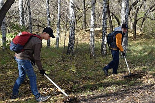 В Барнауле стартовал осенний месячник санитарной очистки и благоустройства
