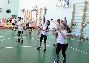 В Барнауле по городской программе отремонтируют школьные спортзалы