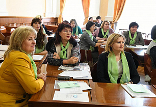 Итоги работы за 2018 год подвели на заседании Совета женщин в Барнауле