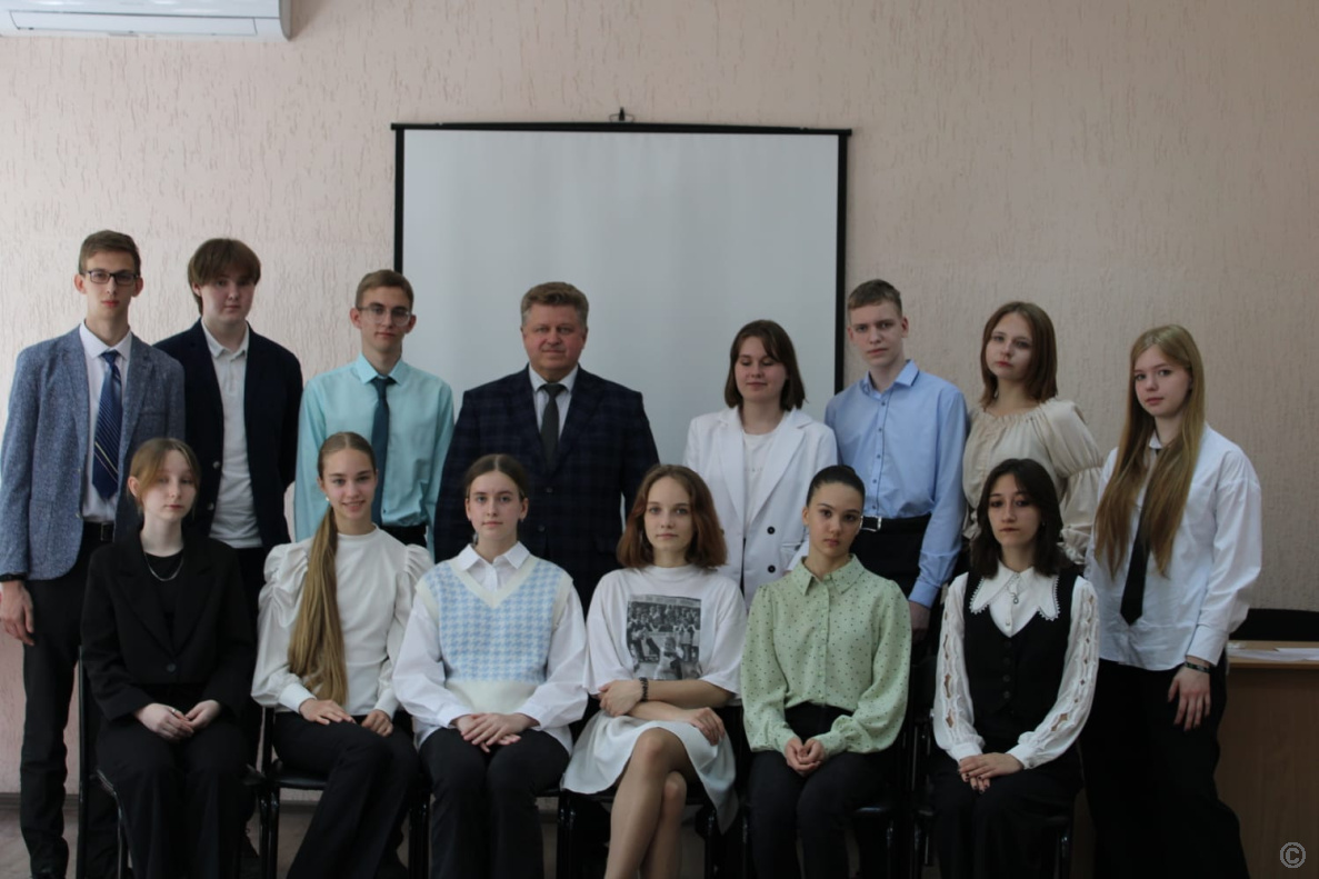 В Барнауле прошло мероприятие, посвящённое чествованию лучших учащихся Школы одарённых