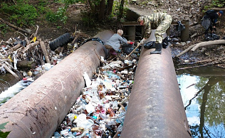 На реке Пивоварке вновь прошла экологическая акция по сбору мусора 