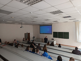 Студентам Барнаула рассказывают о здоровом образе жизни и профилактике терроризма