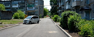 В Ленинском районе Барнаула благоустраивают дворы в рамках проекта «Комфортная городская среда»