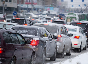 Барнаульцев предупреждают о возможном затруднении движения транспорта в городе