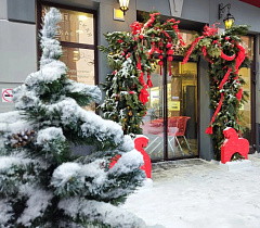 В администрации Барнаула подвели итоги новогоднего оформления предприятий промышленности и потребительского рынка