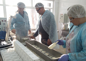 В Барнауле реализуют уникальную образовательную программу по обучению основам сыроделия 