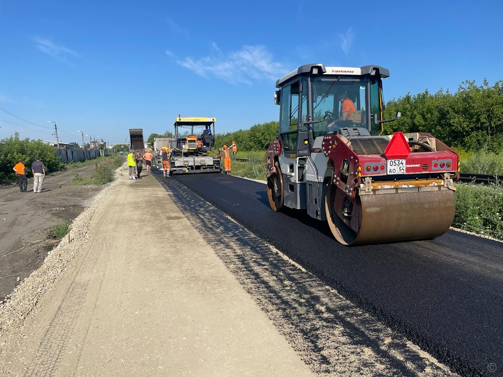 В Барнауле приступили к укладке нижнего слоя асфальта по улице 9-й  Заводской проезд БАРНАУЛ :: Официальный сайт города