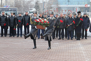 В Барнауле почтили память героев – защитников Сталинграда