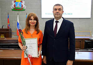 В преддверии профессионального праздника в Барнауле наградили работников торговли 