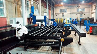 На барнаульском заводе «Алтай-тент» запущен самый большой в России трубный лазер
