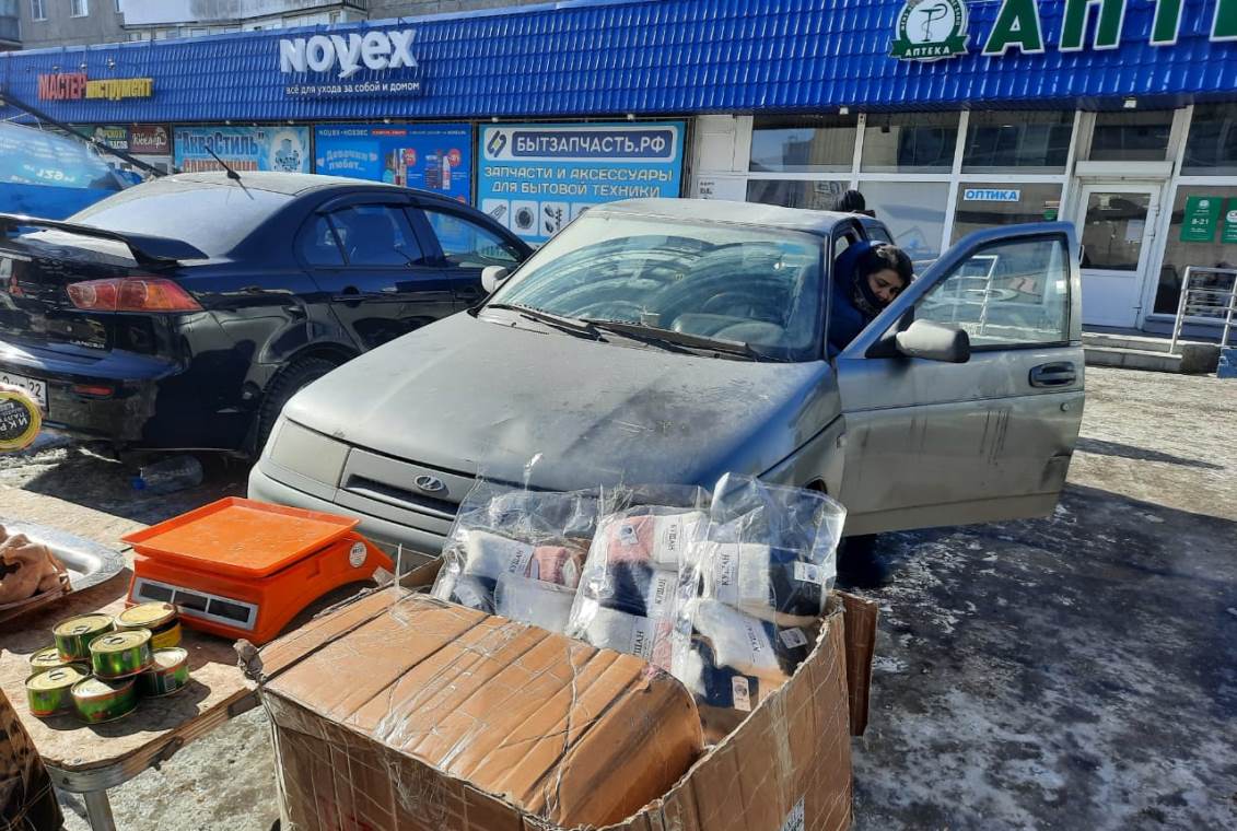 В Ленинском районе прошел рейд по несанкционированной торговле с участием  Россельхознадзора БАРНАУЛ :: Официальный сайт города