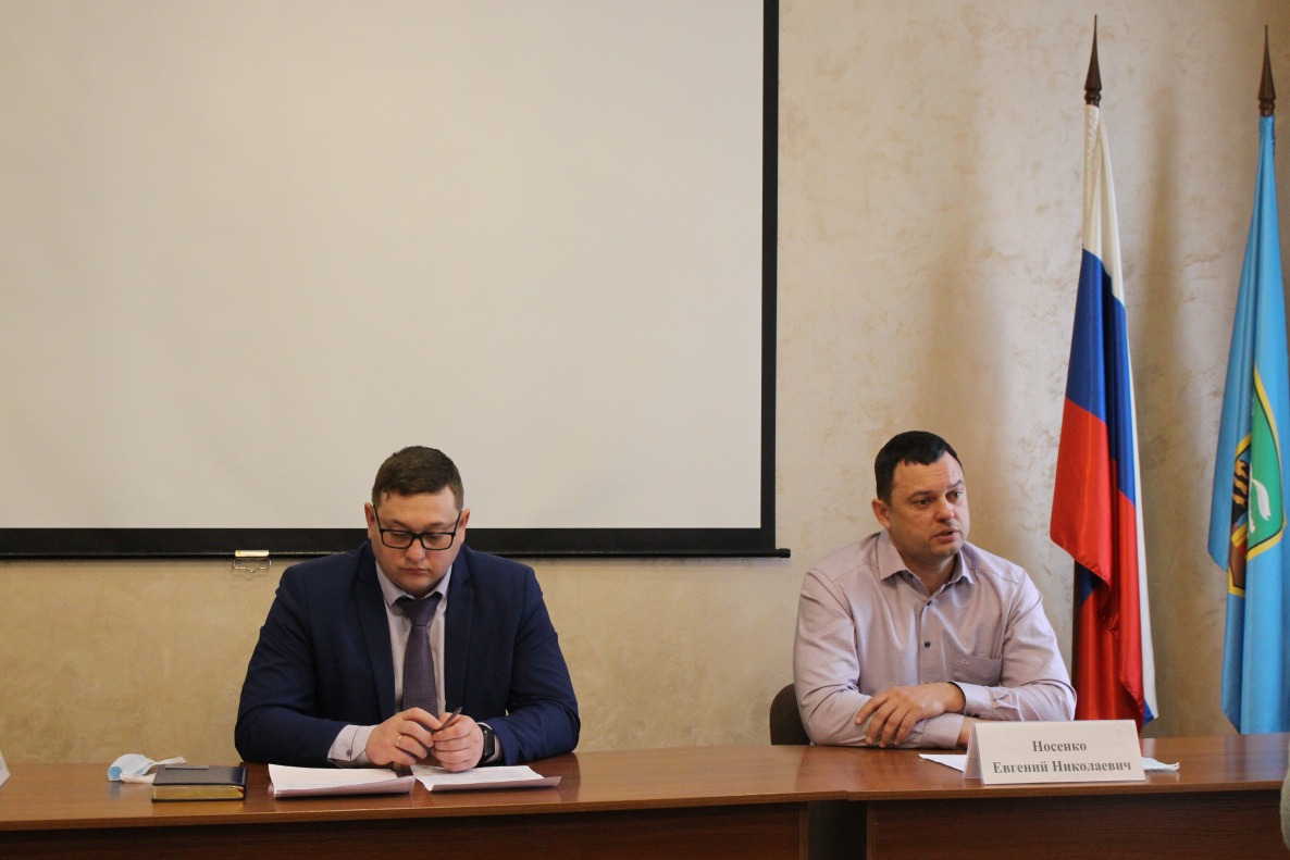 В администрации Центрального района обсудили реализацию национального проекта «Жилье и городская среда»
