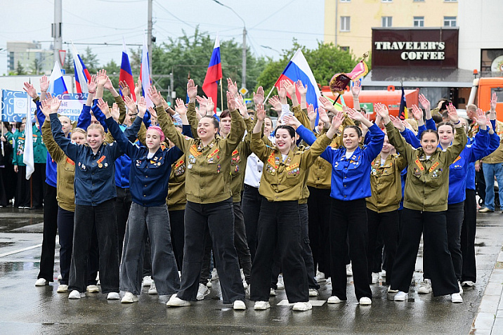 Юбилейный трудовой сезон открыли студенческие отряды Алтайского края в Барнауле 