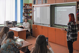 Барнаульские школьники пообщались с представителями медийного пространства на форуме «В ритме жизни»