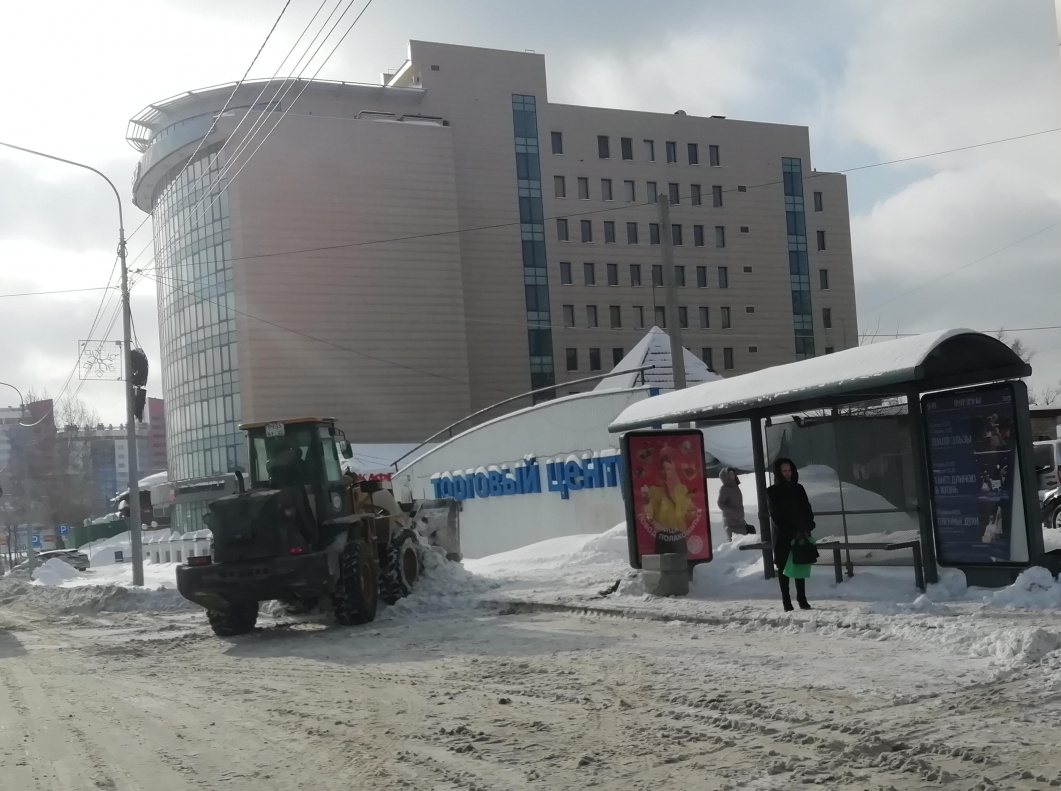 На контроле - уборка снега в Центральном районе Барнаула БАРНАУЛ ::  Официальный сайт города