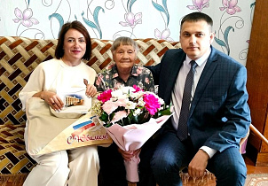 100-летний юбилей отметила труженица тыла, ветеран труда, жительница Барнаула Евдокия Дмитриевна Редько