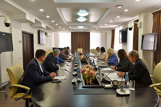 В администрации Барнаула состоялось заседание городской комиссии по оказанию помощи семьям участников СВО