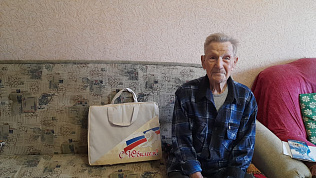 Труженик тыла, житель Октябрьского района Макаров Андрей Тимофеевич отмечает юбилей 95 лет