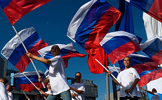 В Барнауле проходят мероприятия, посвященные воссоединению Крыма с Россией