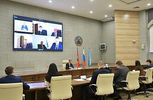 На совещании в администрации Барнаула обсудили оперативную обстановку в краевой столице