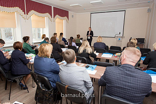 В Барнауле участники муниципального этапа конкурса «Учитель года» прошли первые испытания