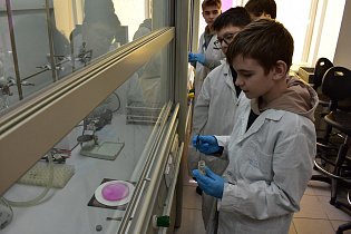 Центр «Наследники Ползунова» приглашает одаренных школьников бесплатно обучаться естественным наукам