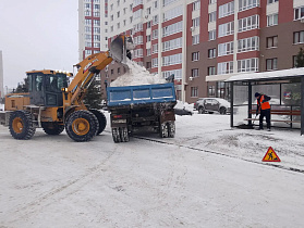 Дорожная служба проводит работы по зимнему содержанию улично-дорожной сети города  