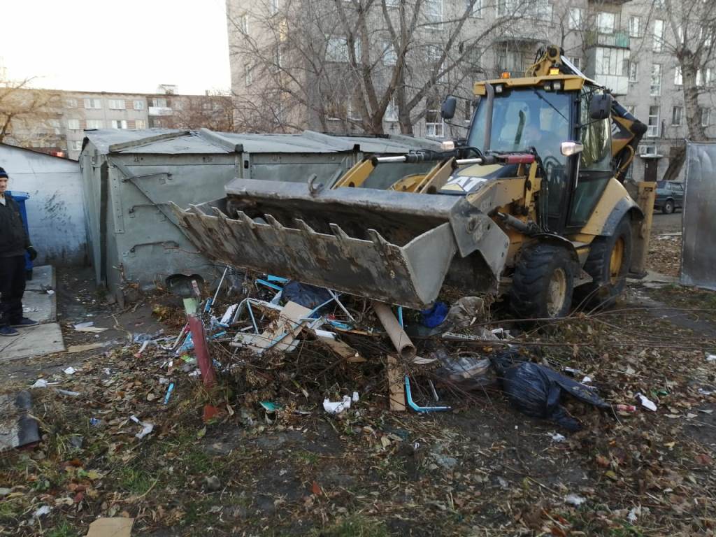 В Барнауле в «чистый четверг» убрали шесть свалок мусора БАРНАУЛ ::  Официальный сайт города