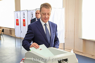 Глава города Вячеслав Франк проголосовал на выборах Президента России