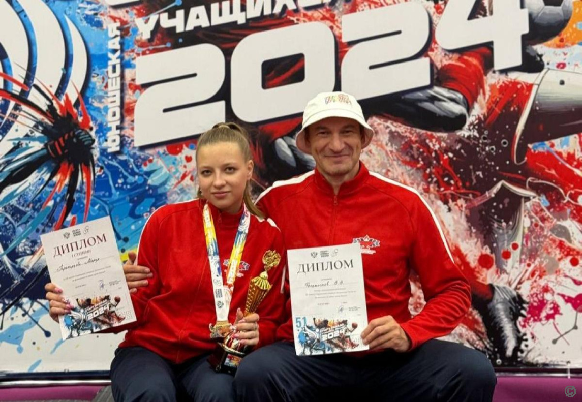 Барнаульские фехтовальщики триумфально выступили в финальном турнире Спартакиады учащихся России