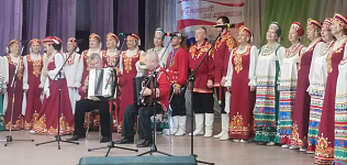 С песней по жизни: барнаульцы «серебряного» возраста выступили на фестивале ветеранских хоров 